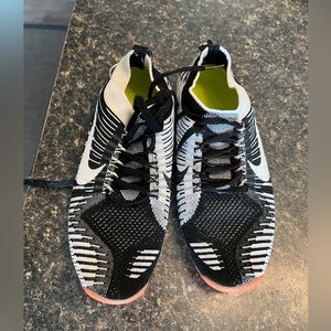 NIKE Woman’s Hyperfeel Runners
